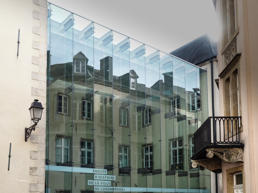 Glasfassade-Historisches-Museum-Luxemburg.jpg